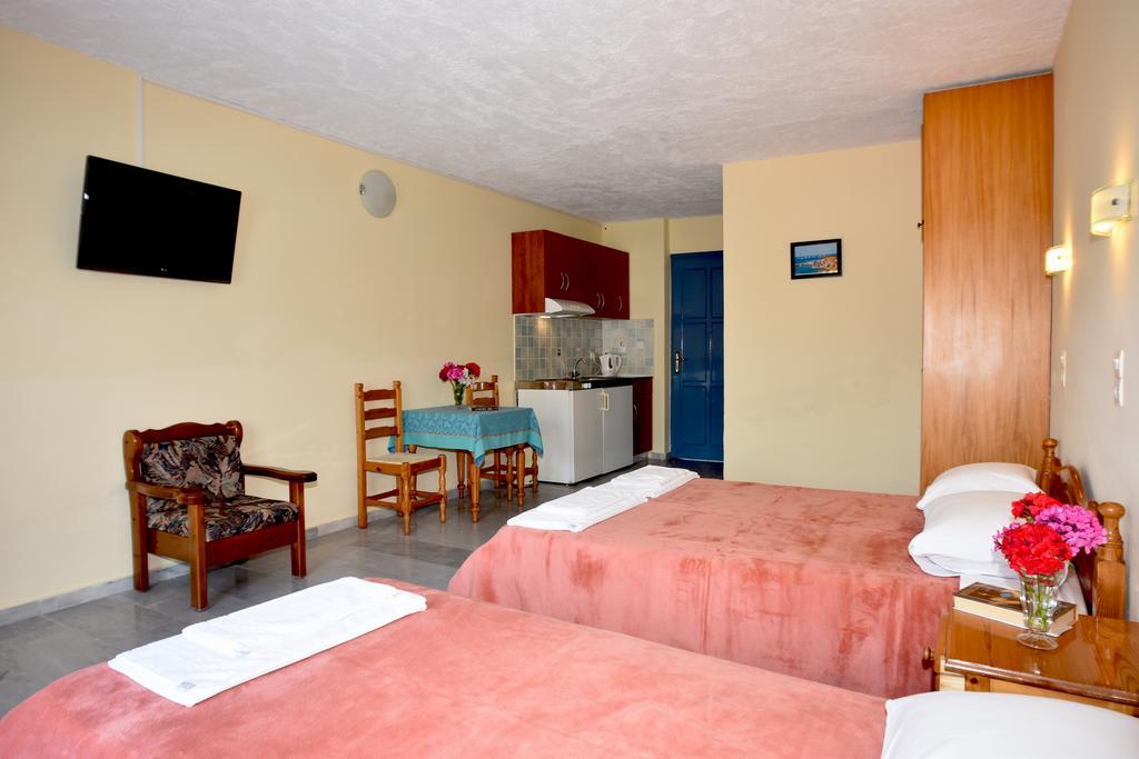 Blue Sky Hotel - Petra - Lesvos - Greece Exterior photo
